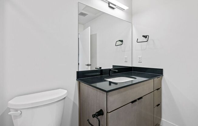 Studio, 1 bath, 400 sqft, $1,250, Unit 110