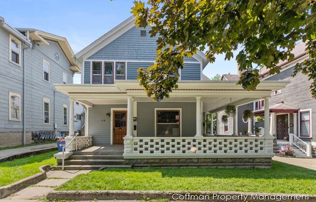 318 Washington St SE