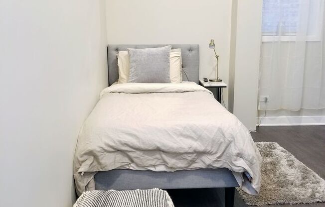 Studio, 1 bath, $1,100, Unit 108