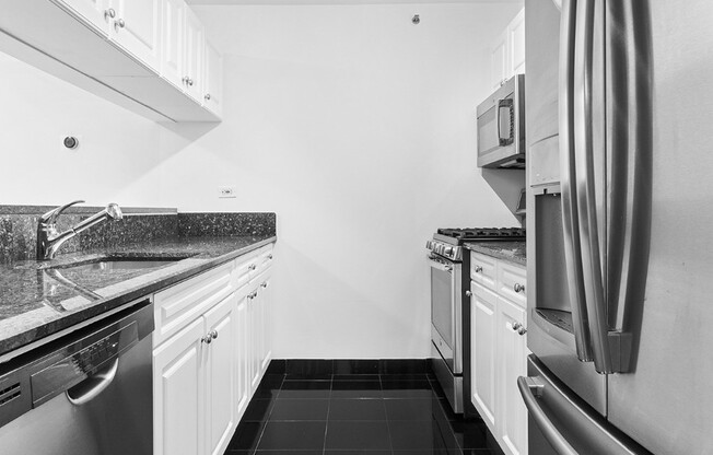 1 bed, 1 bath, $6,400, Unit 910