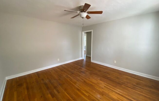 A tastefully renovated 1-bedroom unit is available for rent in Riverside!
