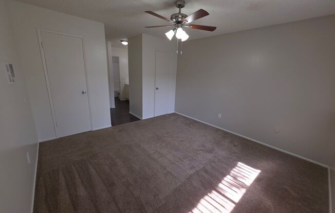 1 bed, 1 bath, 713 sqft, $2,075, Unit A124