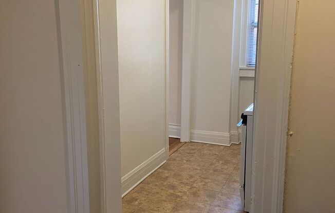 1 bed, 1 bath, 550 sqft, $1,325, Unit 208