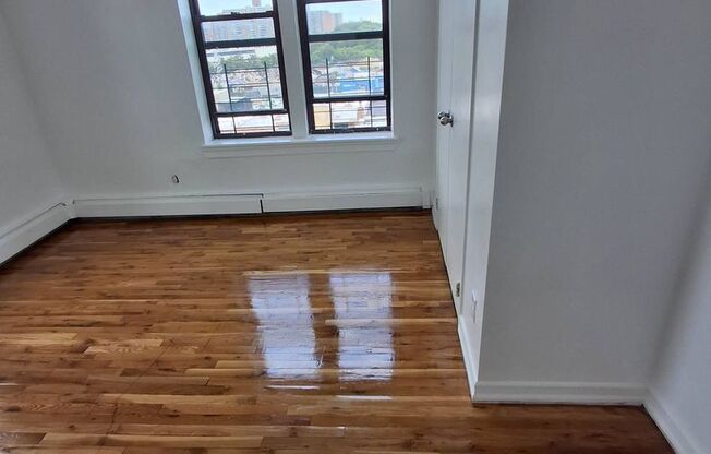 Longfellow Owners LLC - 1325