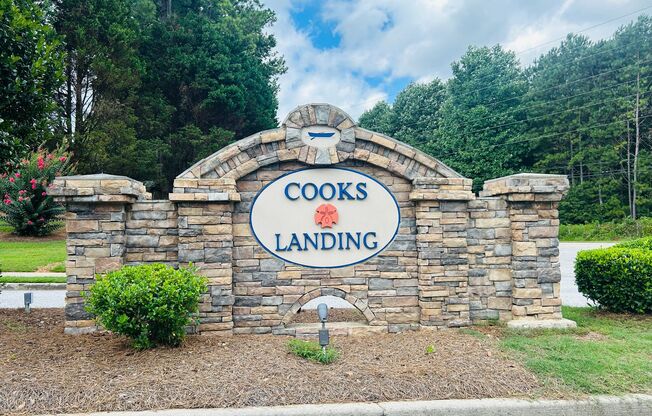 Welcome home to this stunning 5 bedroom 3 full bathroom home located in College Park! Must see!