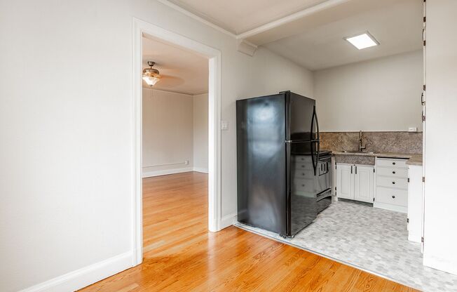 Studio, 1 bath, 475 sqft, $1,399, Unit 503