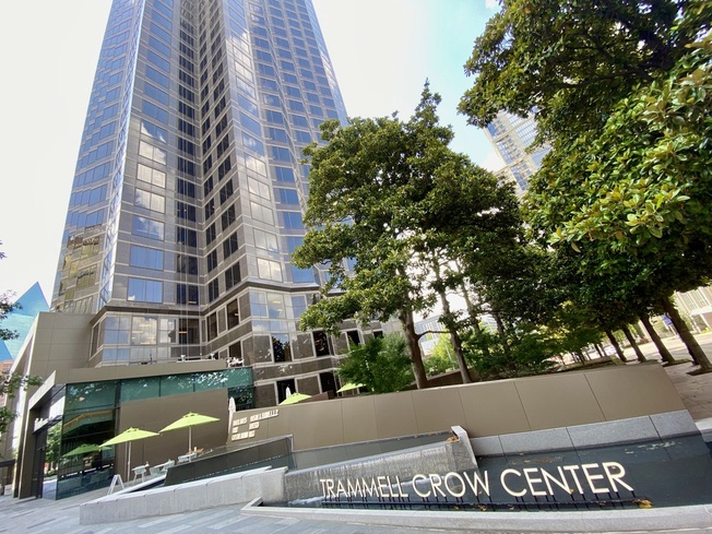 Trammell Crow Center in Downtown Dallas Arts District