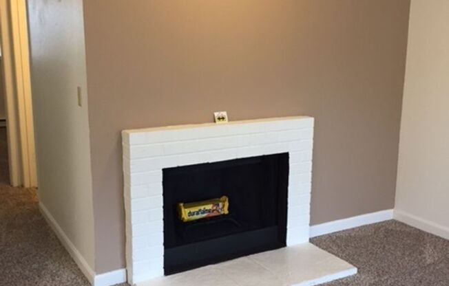 1 bed, 1 bath, 780 sqft, $1,810, Unit M204