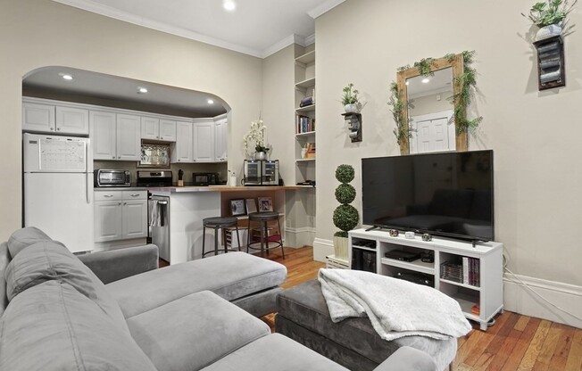 Studio, 1 bath, 521 sqft, $3,200, Unit 5B