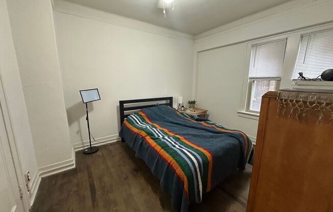 1 bed, 1 bath, $1,325, Unit 40