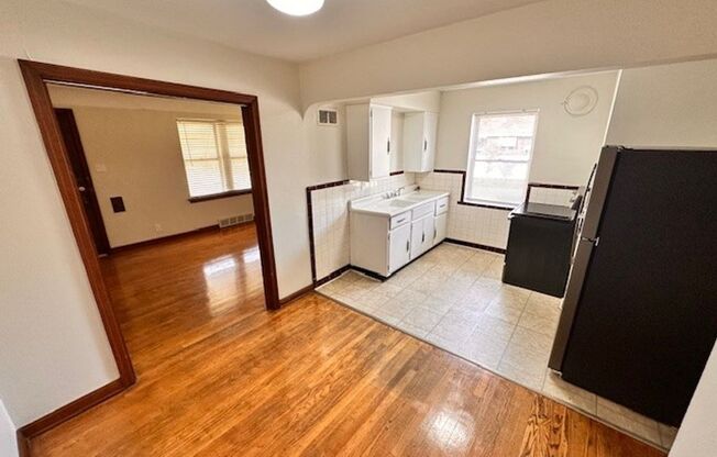 1 bed, 1 bath, 700 sqft, $825, Unit 3841