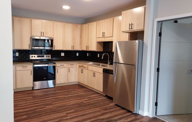 2 beds, 2 baths, 1,132 sqft, $1,849, Unit 207