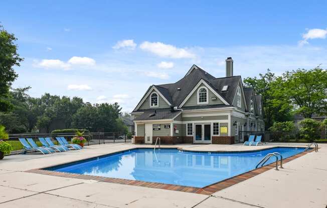 Resort Style Pool at Patchen Oaks Apartments, Lexington, Kentucky 40517