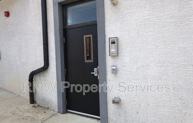 4000 W GIRARD AVE