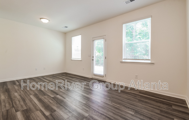 1505 ALBERT LN