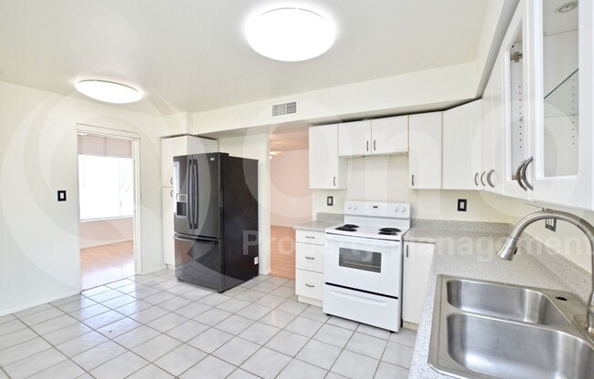 4265 E VINEYARD RD