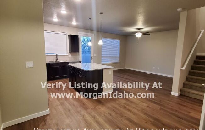 360 N TESSA LN
