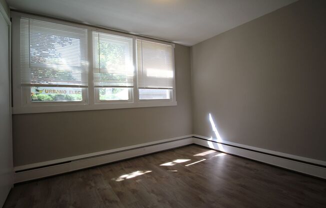 1 bed, 1 bath, $1,245, Unit 406D