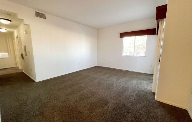 2110 N. Los Feliz St. #2031