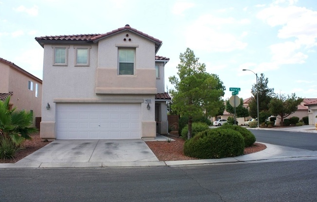 Beautiful Three Bedroom Home with a Great Floor plan!