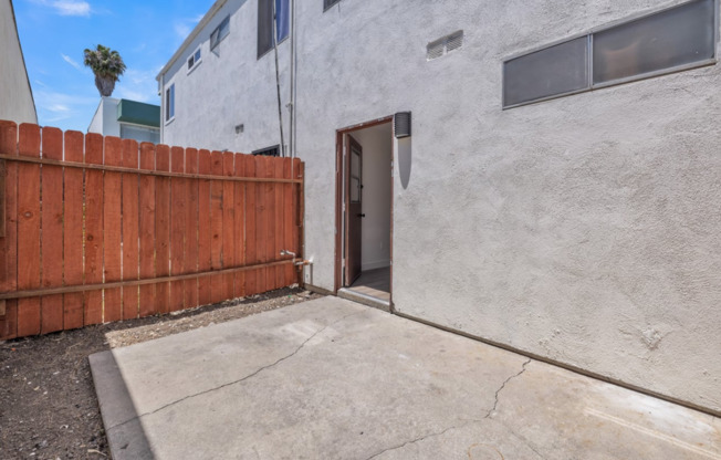 Studio, 1 bath, 400 sqft, $1,895, Unit 350