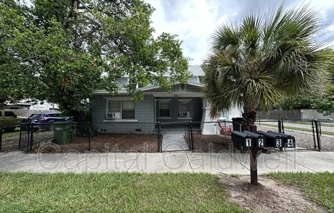 1028 E 17 AVE
