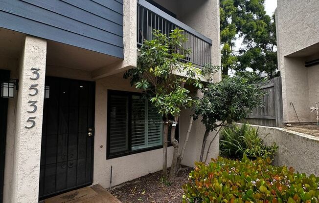 Beautiful, Charming 2-story townhome 2 bedroom and 1.5 bath located on the cusp of Clairemont and Pacific Beach! 2