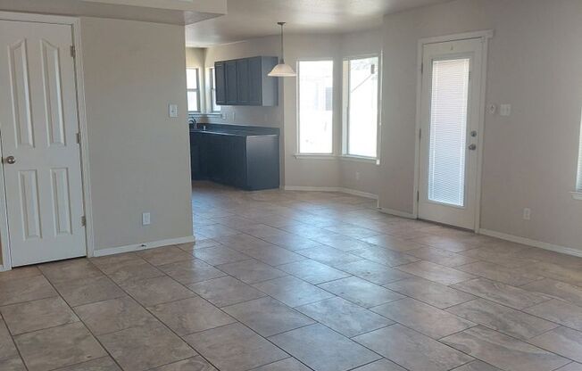 3 beds, 2.5 baths, $1,995