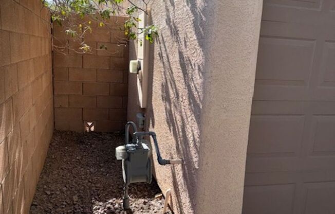 2-STORY HOME FOR RENT IN HENDERSON