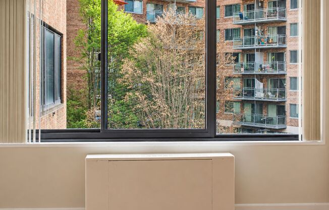 Studio, 1 bath, 440 sqft, $2,450, Unit 0618
