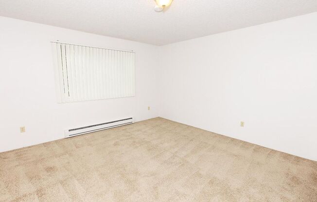 2 beds, 1 bath, 969 sqft, $1,865, Unit 2420