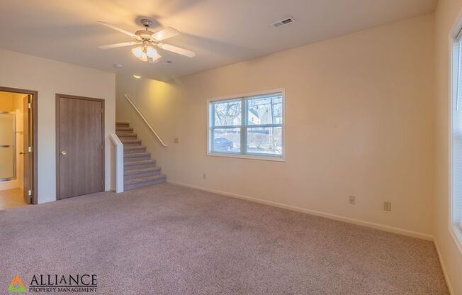 3 beds, 2 baths, 1,568 sqft, $1,200, Unit 01