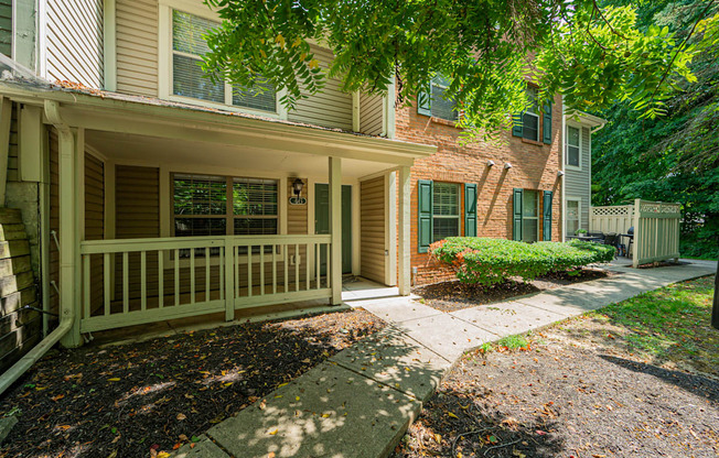 front porch and walkway to the house