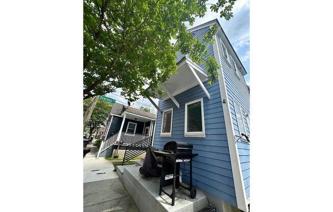 183 ROMNEY ST