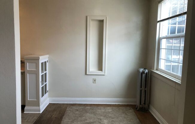 Studio, 1 bath, 465 sqft, $950, Unit 406