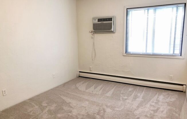 1 bed, 1 bath, 490 sqft, $950, Unit 104