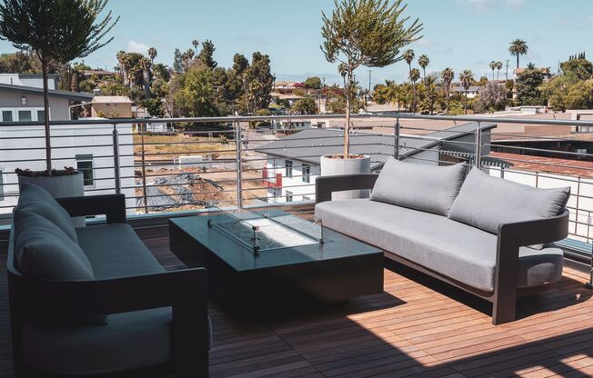 1 bed, 1 bath, 768 sqft, $2,640, Unit 504