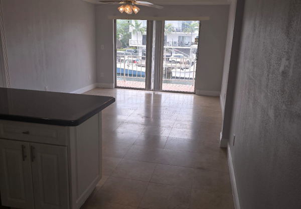 3522 NE 171 ST