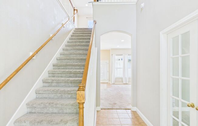 Charming Colonial Home in Plum Creek