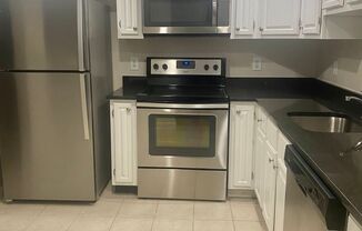 1 bed, 1 bath, 900 sqft, $1,800, Unit 106