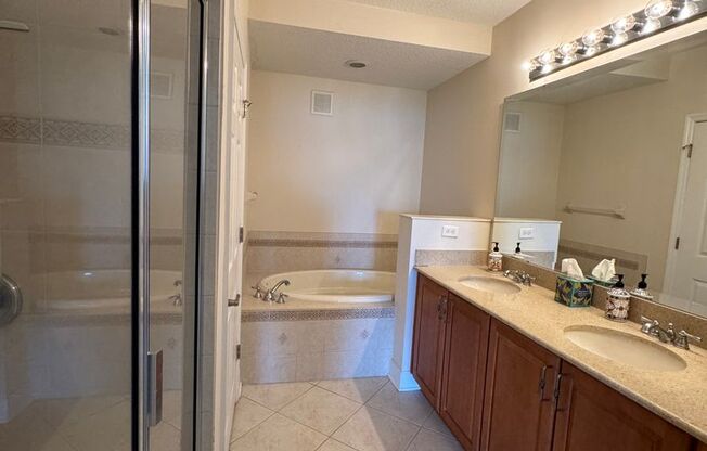 3 beds, 2 baths, $2,750, Unit # 213