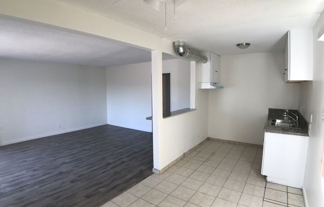 2 beds, 2 baths, 922 sqft, $2,395, Unit 17