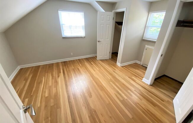 4 beds, 2.5 baths, $4,199