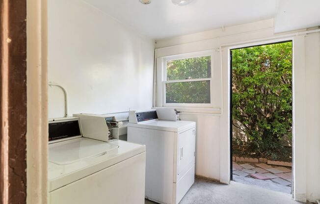 Studio, 1 bath, 320 sqft, $1,595, Unit 07