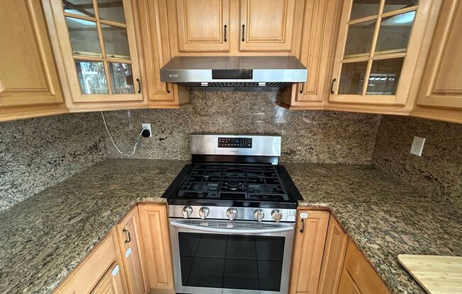 Beautiful 3 Bedroom 2 Bath Home, Private Yard, 2 car attached garage