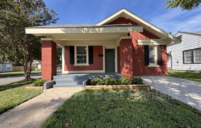 1101 PARKER ST