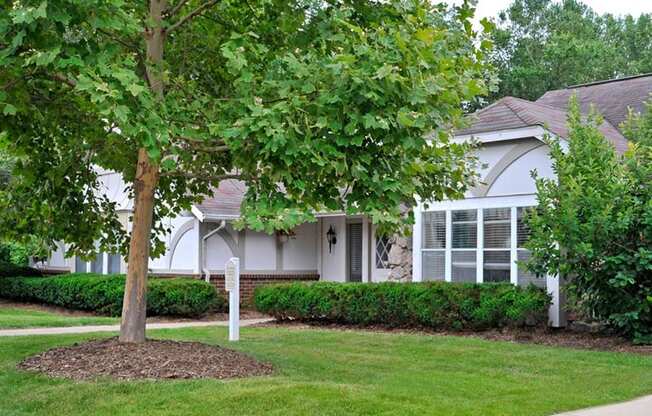 Leasing Office at Fox Pointe Apartments, East Moline, IL