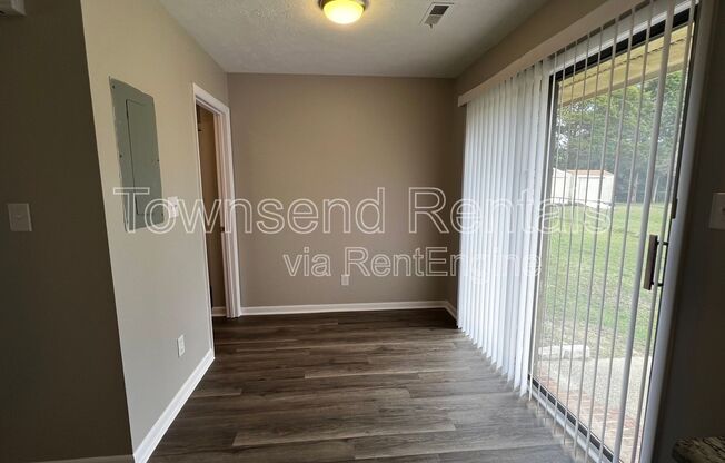1441 IRELAND DR