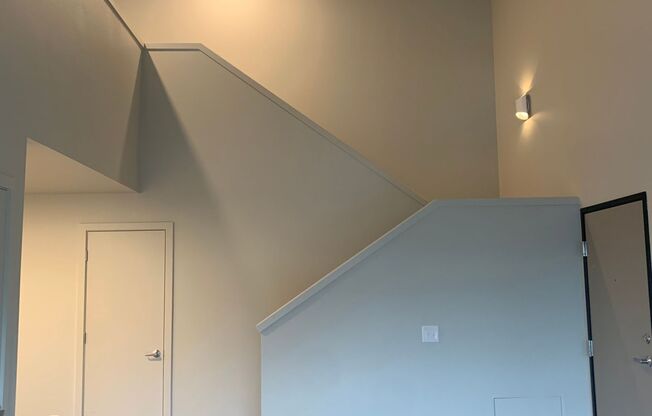 2 beds, 1.5 baths, 1,079 sqft, $1,850, Unit 325