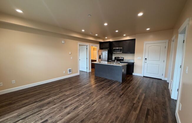 2 beds, 2 baths, 920 sqft, $2,045, Unit 104